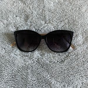 Cat eye sunglasses
